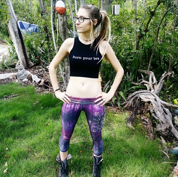 ✌-SOLD OUT- Burn Your Bra Yoga Crop Top✌ - Picture 6 of 6